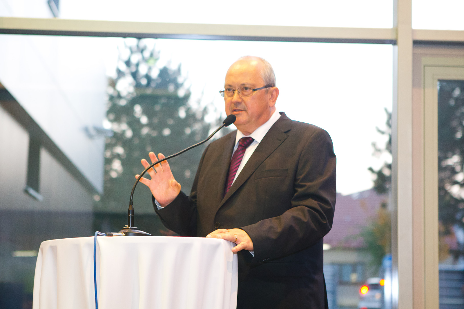 Marek Šmid počas verejného príhovoru