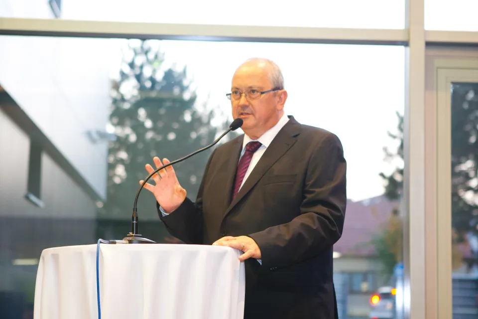 Marek Šmid počas verejného príhovoru