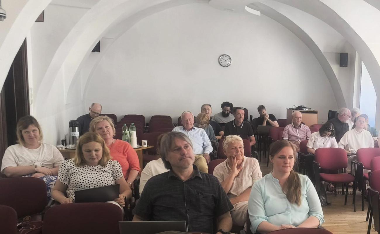 Akademická obec fakulty počas spoločného zasadnutia